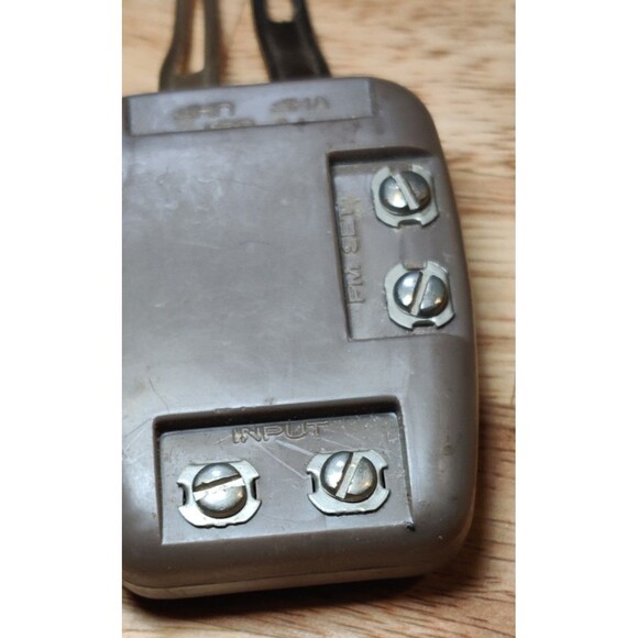 Vintage UHF/VHF/FM SIGNAL SPLITTER Model 6005-Vintage TV - Picture 3 of 6